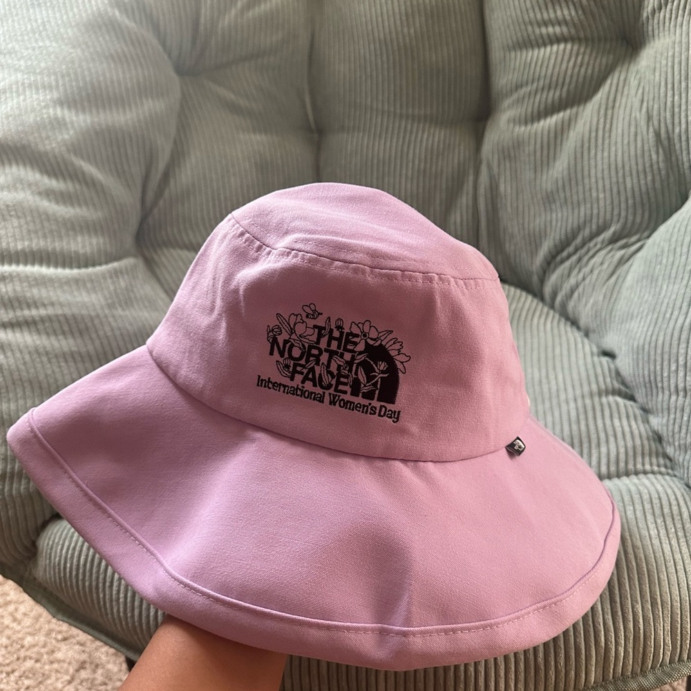 The North Face International Women’s day collection brimmer hat